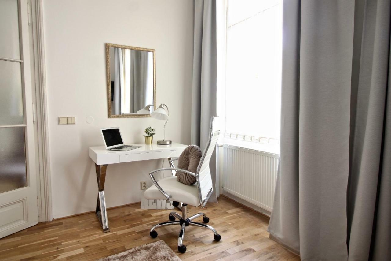 New Design & Style Apartment Old Town Xxl Prague Ngoại thất bức ảnh