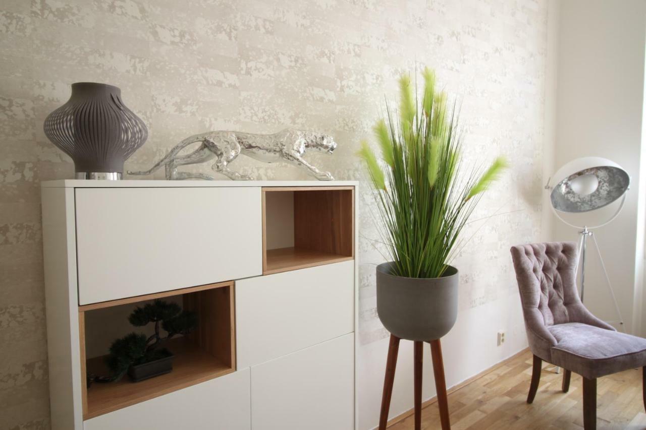 New Design & Style Apartment Old Town Xxl Prague Ngoại thất bức ảnh