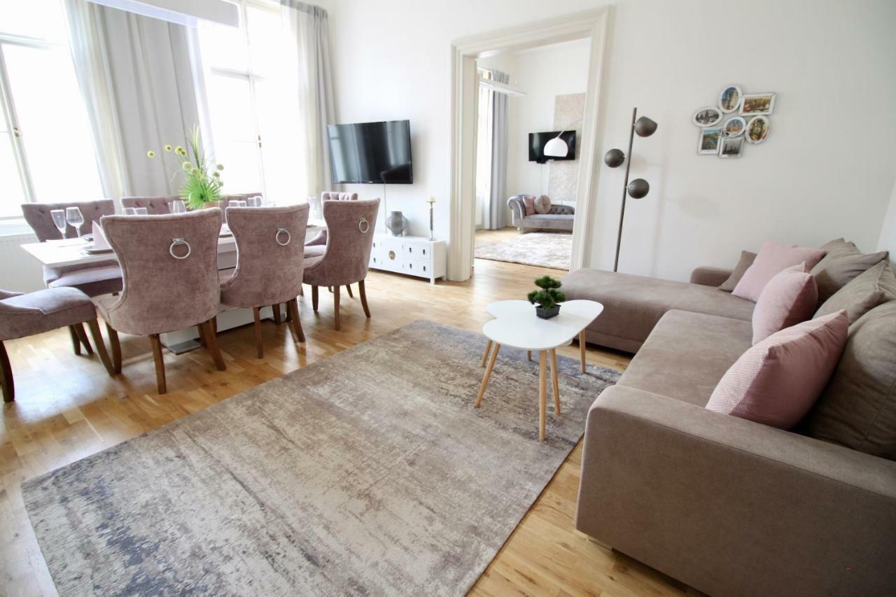 New Design & Style Apartment Old Town Xxl Prague Ngoại thất bức ảnh