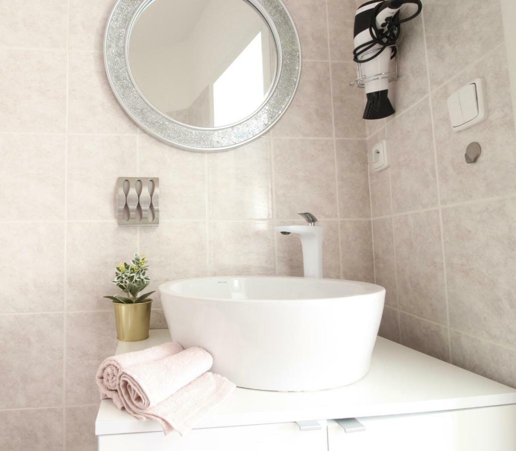 New Design & Style Apartment Old Town Xxl Prague Ngoại thất bức ảnh