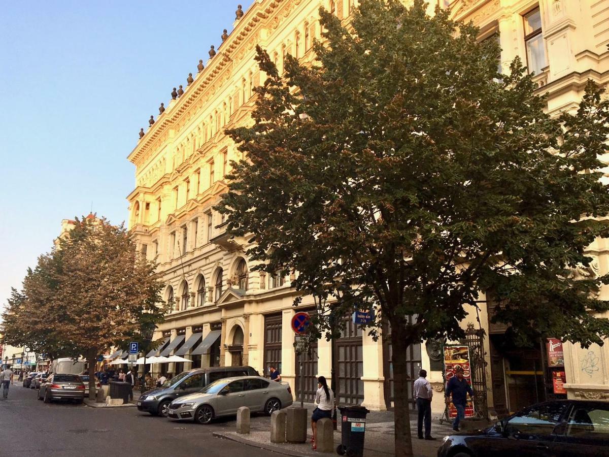 New Design & Style Apartment Old Town Xxl Prague Ngoại thất bức ảnh